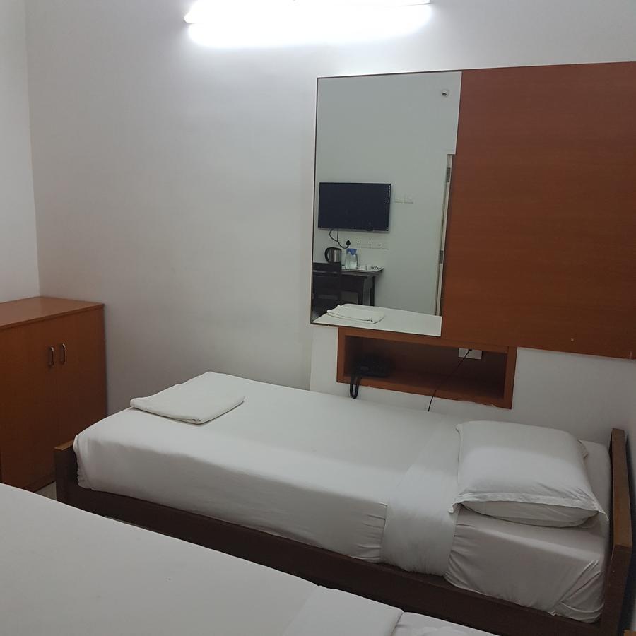 Surag Residency Hotel Tiruchirappalli Ngoại thất bức ảnh