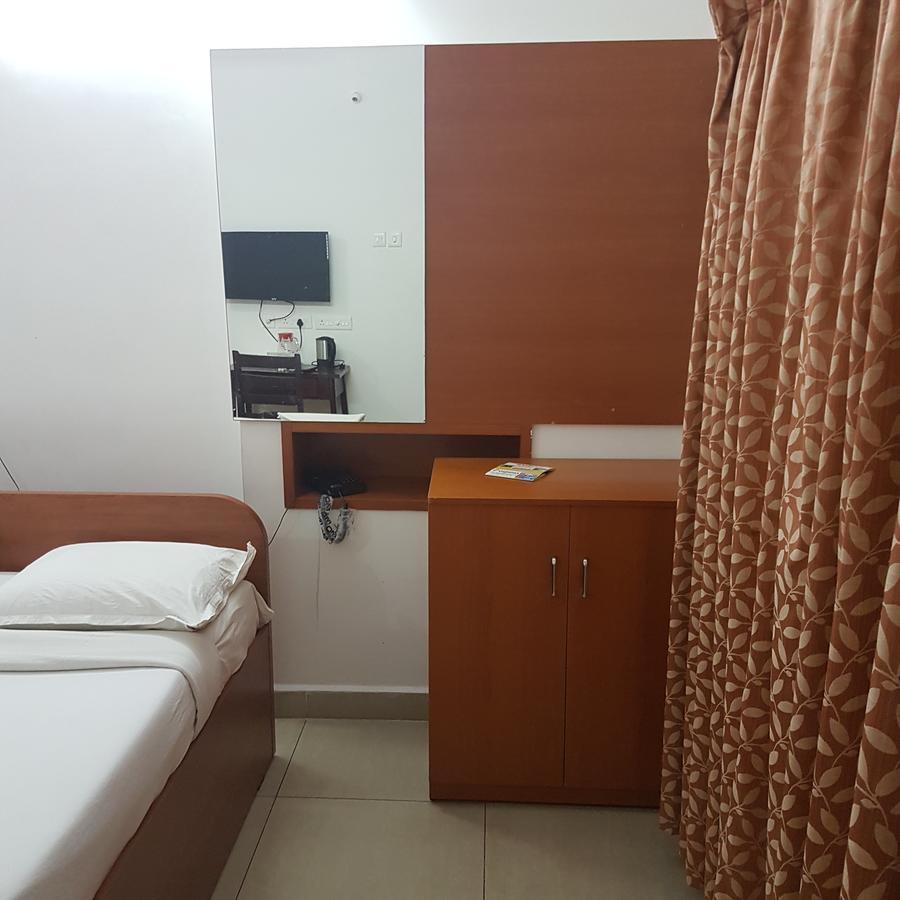 Surag Residency Hotel Tiruchirappalli Ngoại thất bức ảnh